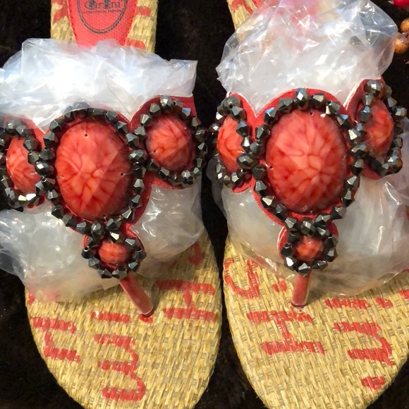 Sandals - Picture 2 of 6